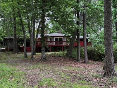 Sunset Views Await: Kerr Lake Oasis In VA - image 15