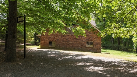 Sunset Views Await: Kerr Lake Oasis In VA - image 4