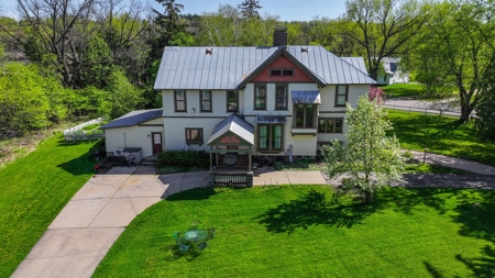 Victorian Farmhouse on the Crystal River for sale Waupaca WI - image 16