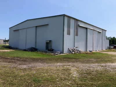 Commercial Warehouse With Office Space In Kinder, La - image 3