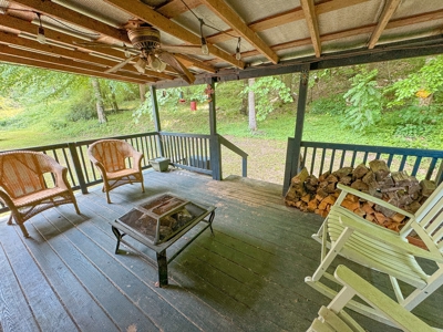 Peaceful Retreat on 14 acres - image 14