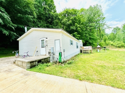 Peaceful Retreat on 14 acres - image 23