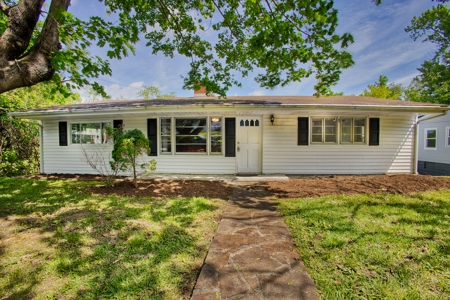 Home for Sale in Pulaski VA - image 4