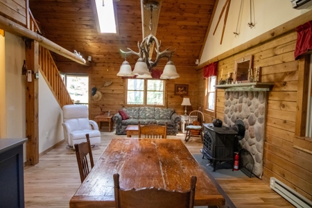 Lakefront Log Cabin at Sean Lake - image 34