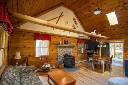 Lakefront Log Cabin at Sean Lake - image 36