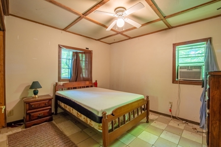Hunter's Retreat for Sale in Summertown, TN - image 32
