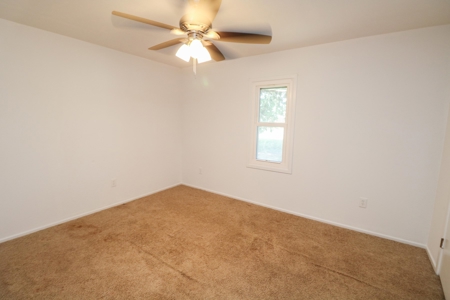 3/2 with Converted Garage, Chicken Coop & Chicken Run! - image 3