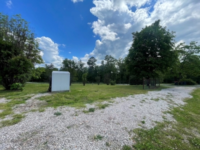 Cabin For Sale In Eminence Missouri - image 10