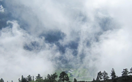 "Mountain Sanctuary: Spectacular Views, Outdoor Adventures - image 26