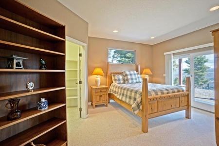 "Mountain Sanctuary: Spectacular Views, Outdoor Adventures - image 21