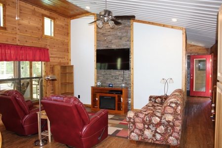 Winnsboro Wood County Texas Pristine Hideaway On 10 Acres - image 6