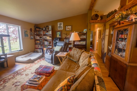 Eastern Oregon Wrights Point Ranchette - image 18