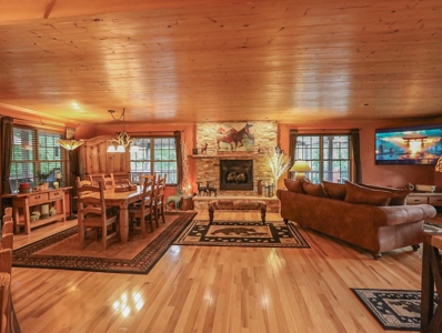 Home for sale adjoining Daniel Boone National Forest in KY - image 17