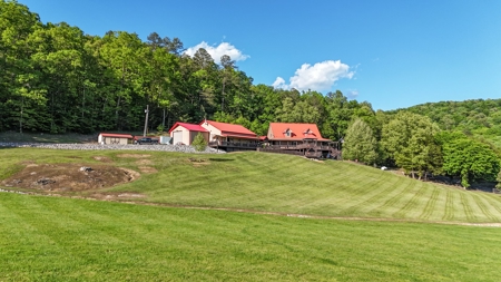 Home for sale adjoining Daniel Boone National Forest in KY - image 4