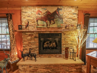 Home for sale adjoining Daniel Boone National Forest in KY - image 12