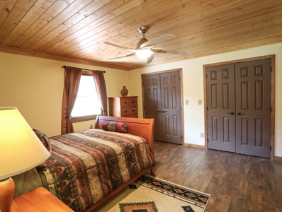 Home for sale adjoining Daniel Boone National Forest in KY - image 34