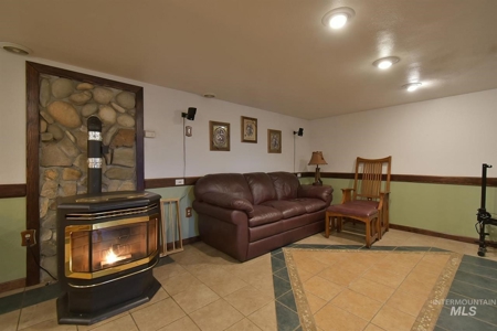 North Idaho Log Home For Sale, Potlatch Id, Latah County - image 21