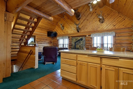 North Idaho Log Home For Sale, Potlatch Id, Latah County - image 5