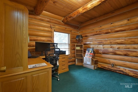 North Idaho Log Home For Sale, Potlatch Id, Latah County - image 9