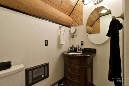 North Idaho Log Home For Sale, Potlatch Id, Latah County - image 16
