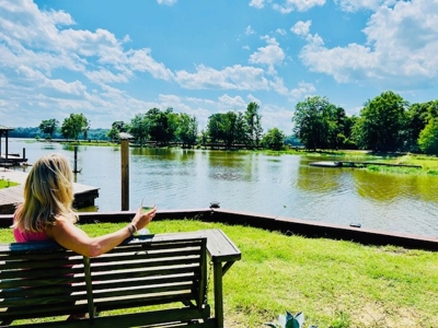 The Perfect River Retreat - image 26