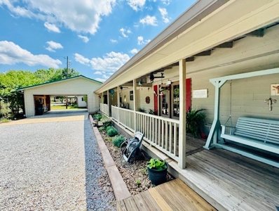 The Perfect River Retreat - image 17