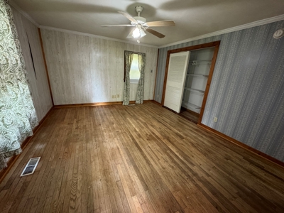 Bloomington Indiana Home for Sale - Investment Potential - image 2