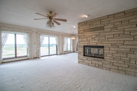 Country Home Anamosa Iowa for sale - image 7