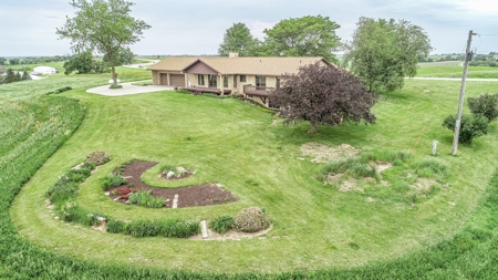 Country Home Anamosa Iowa for sale - image 49