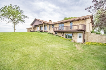 Country Home Anamosa Iowa for sale - image 36