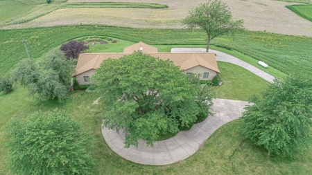 Country Home Anamosa Iowa for sale - image 47