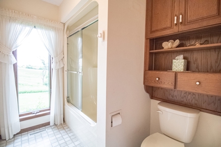 Country Home Anamosa Iowa for sale - image 20