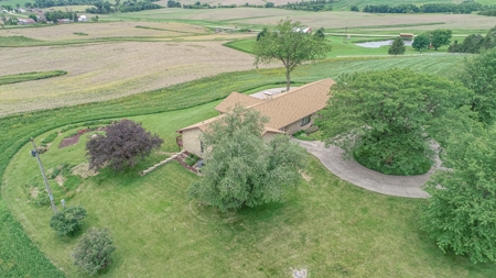Country Home Anamosa Iowa for sale - image 48