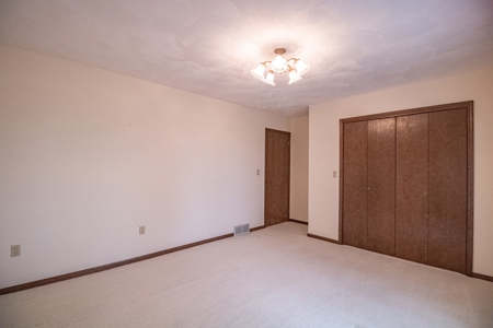 Country Home Anamosa Iowa for sale - image 22