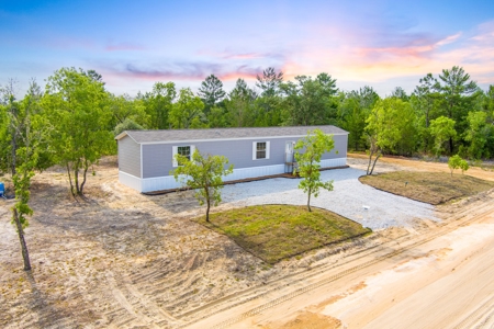 New Construction Home For Sale In Interlachen Florida - image 3