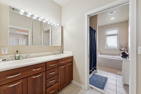 Condo with Breathtaking Views of the Wisconsin River - image 27