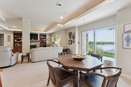 Condo with Breathtaking Views of the Wisconsin River - image 36