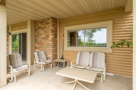 Condo with Breathtaking Views of the Wisconsin River - image 45