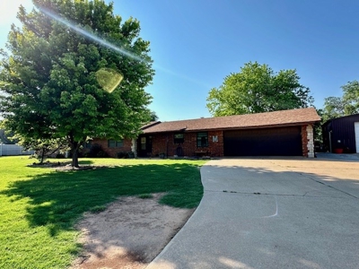 Welcome Home to 1928 Locust, Alva, Oklahoma 73717 - image 1