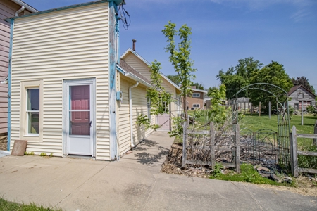 Historic Morley Property For Sale - image 3