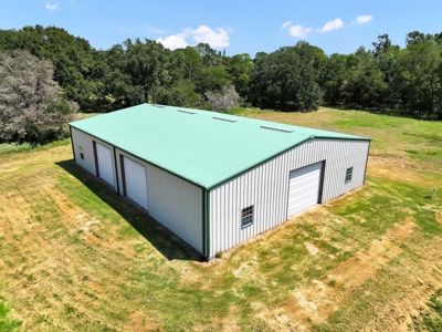 Kaufman TX Ranch Near Dallas with Unfinished Barndo - image 45