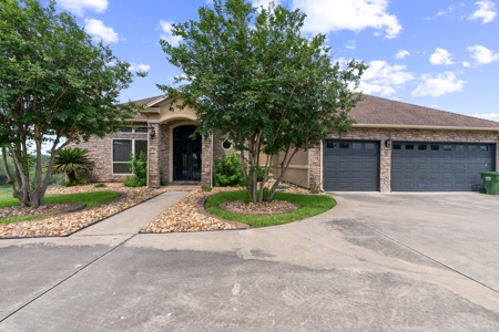 Exceptional Lake Front Home on Lake Corpus Christi - image 1