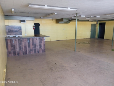 Commercial Lease in Yakima, WA - image 3