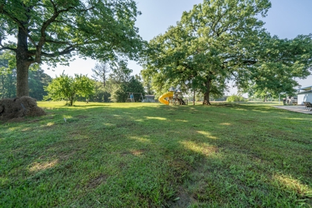 Country Home with 48.5 Acres in Karnack, TX - image 30