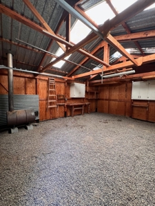 Log Home on 9.2 Acres! - image 30