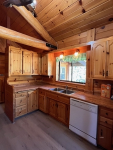 Log Home on 9.2 Acres! - image 11