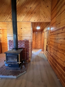 Log Home on 9.2 Acres! - image 13