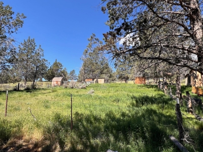 Log Home on 9.2 Acres! - image 27