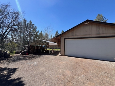 Log Home on 9.2 Acres! - image 25