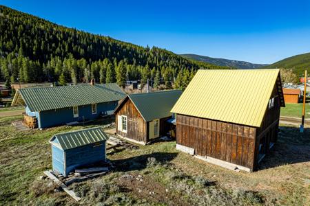 Historic Railroad Depot Home for Sale in Pitkin, Colorado - image 4